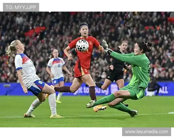 中国女足2-3苏格兰，张琳艳吴澄舒相互传射女足4分钟丢3球